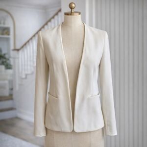 𝅺LOFT 82 Cream Blazer Sz Small